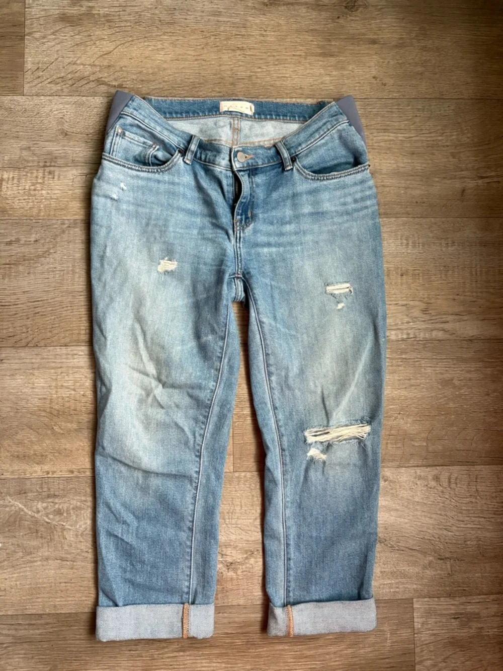 Hatch Boyfriend Light Wash Distressed Maternity Jeans Sz 26